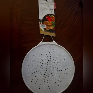 New Art & Cook12" Silicone Splatter Screen.